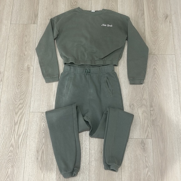 Khaki green joggers set - Picture 5 of 16